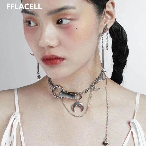 

2020 new punk design clip buckle stitching moon heart pendant choker necklace for women men party couple accessories, Silver