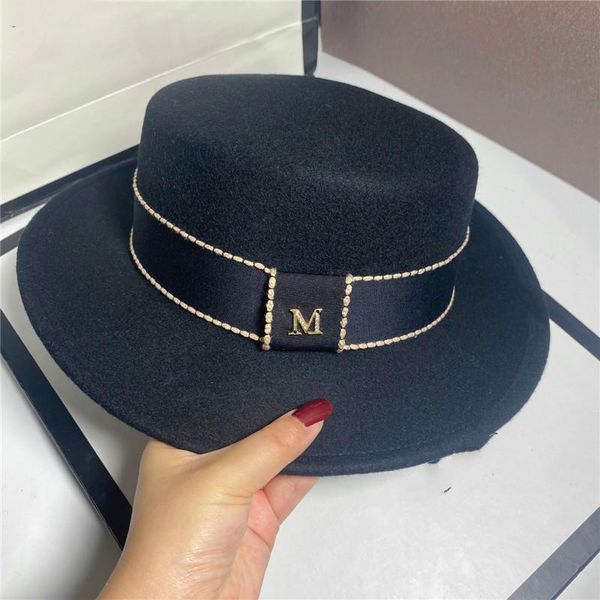 

stingy brim hats pure wool flat hat ladies british hepburn style retro wild big light luxury 2021 spring, Blue;gray