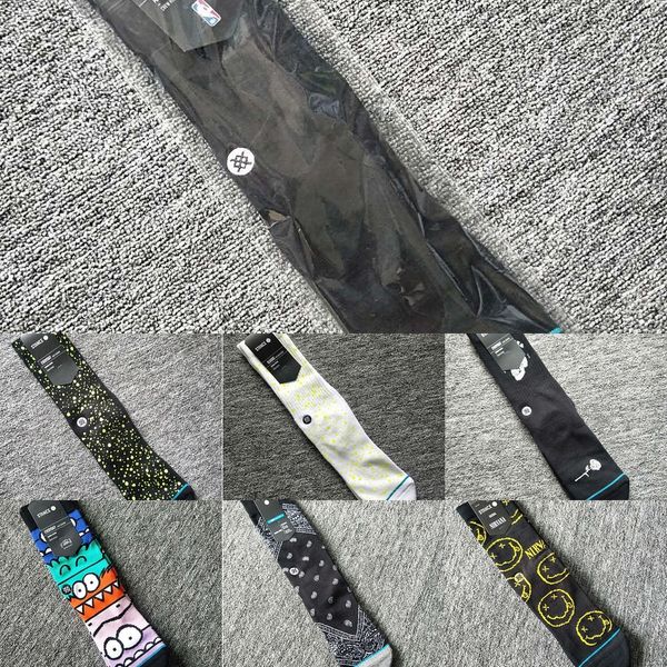 

atbk harajukumen качественная мода мужская позиция дышащих баскетбольных носков спортивные толстые элитные носки чулки высокие счастливый ун, Black