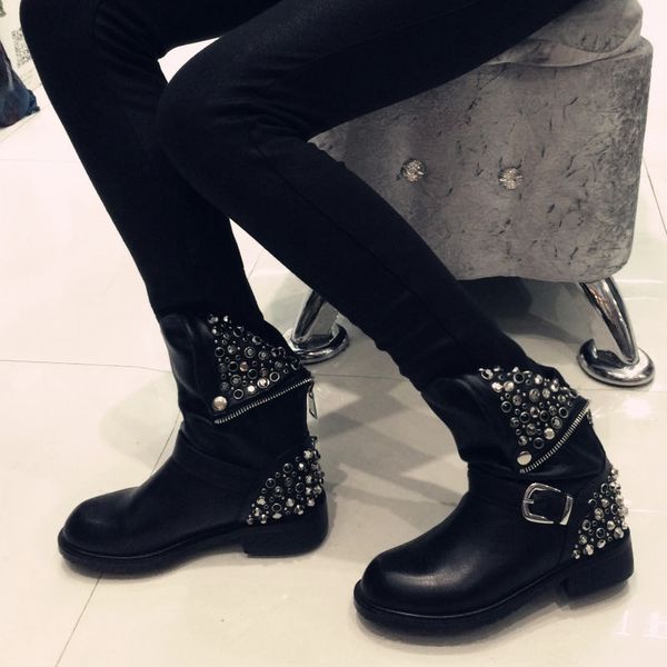 

ins women's ankle boots plus size 22-26.5cm metal rivet decorated with short and velvet winter shoes iwec, Black