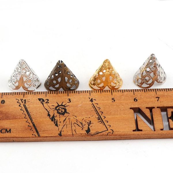 

100 шт. 15x16mm филигранная цветочная конус конусных колпачков