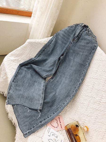 

upper body second change super model leg new women's jeans in summer 2020 show thin blue wide leg pants