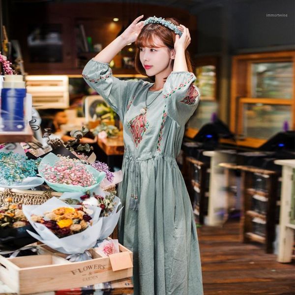 

2018 summer new style high waist embroidery boho long dress cotton linen vintage loose dress a-line floral o-neck chic1, White;black