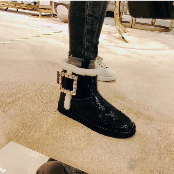 

2020 internet celebrities in autumn and winter, water drill square buckle, snow boots, women's hair integrated short-sleeve boots are t, Black