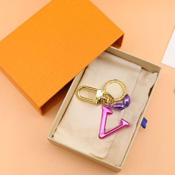 

keychain luxury designer brand key chain mens car keyring womens buckle keychains bags pendant exquisite gift with box dust bag, Silver