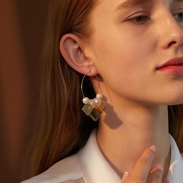 

Retro Geometric Square Hanging Earrings Imitation Pearls Dangle Drop Earrings Exaggerated Circle Huggies Jewelry Gifts, Golden;silver