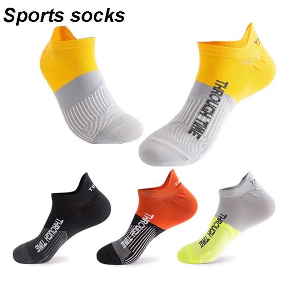 

2021 new spring summer men women sports running socks protective ankle socks thin breathable deodorant fitness short male, Black