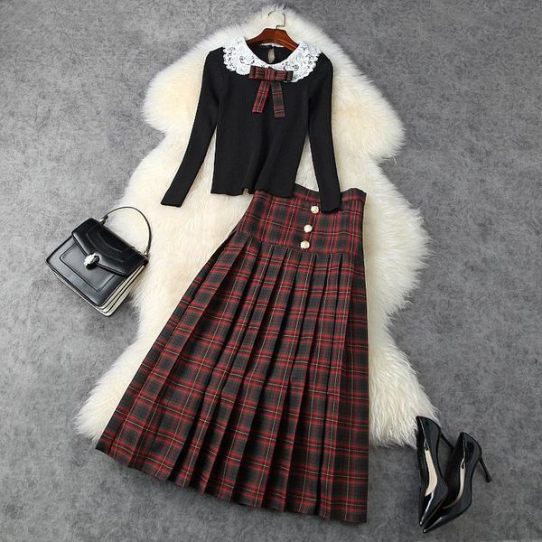 

women's tracksuits style lace baby collar slim fitting t-shirt + plaid pleated skirt set, Gray