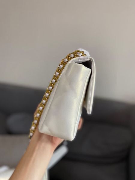 

2022women luxurys designers bags one-shoulder handbags shoulder cross-body carry-on woven leather straps hardware logo iconic d