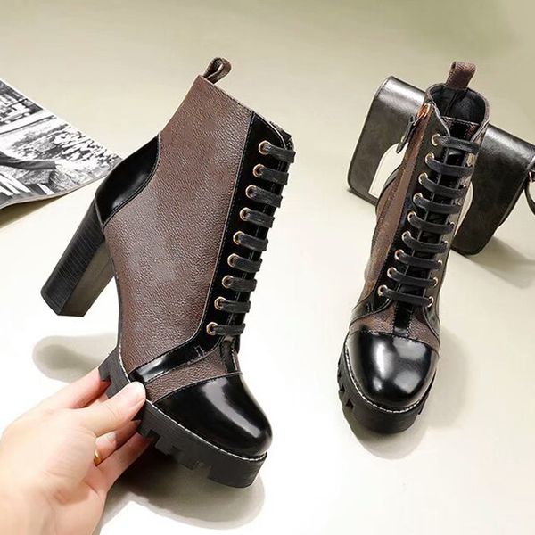

2021 new fashion luxury ladies thick heel boots casual all-match women's short lace up martin high heels 9cm high, Black