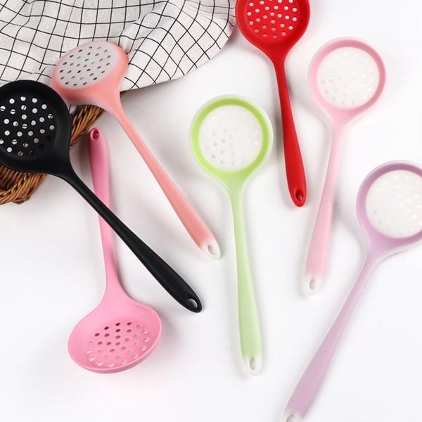 

1pcs filter spoon heat resistant non-stick cooking strainer colander long handle durable silicone kitchen tool