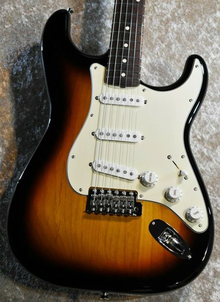 

fsr made in japan traditional 60s st 3-color sunburst guitar