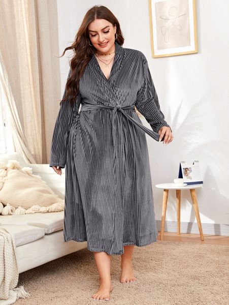 

plus velvet self tie solid robe r0sq#, Black;white