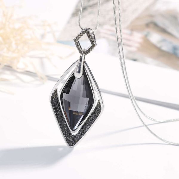 

personality new autumn and winter fashion versatile women's sweater chain geometric diamond inlaid with diamond long money, Silver