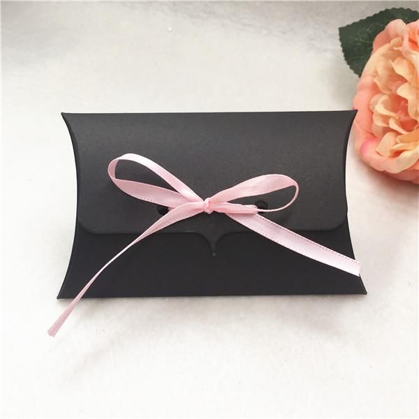 

30pcs lot 12.5x8x2.5cm white kraft pillow shape packaging paper box with ribbonwedding favor creative wrapping supplies wmtgca