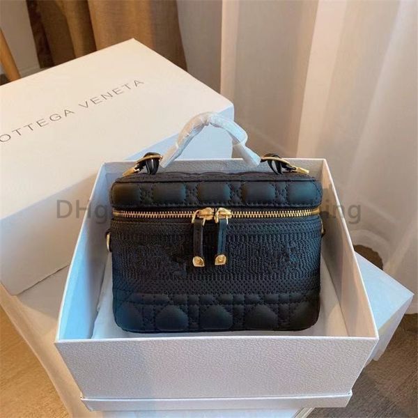 

luxury designer plain letter women bucket fashion drawstring bags metallic diamond lattice genuine leather fashion bags
