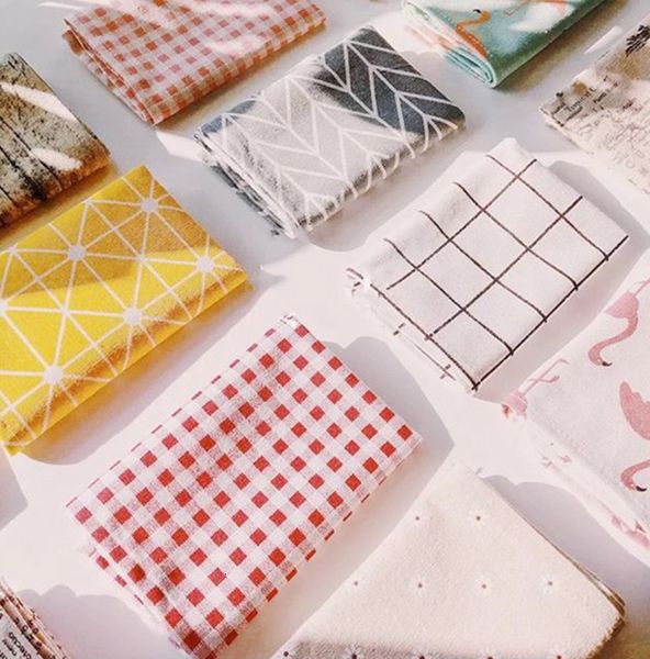 

1 pcs fashion style placemates 30*40 cm simple design services kitchen tool creative cato and linens table cloths bake