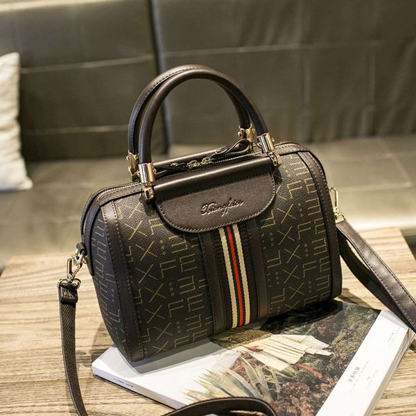

luxurys designers 2021 new leather women's printed boston fashion portable one shoulder cross pillow bag