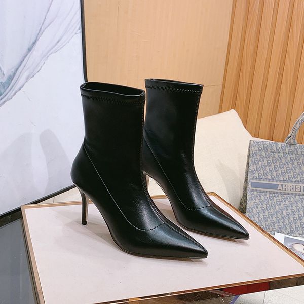 

2021 new autumn/winter short women's pointed to european soft and leather fashion boots thin-heeled boots. xw8m, Black