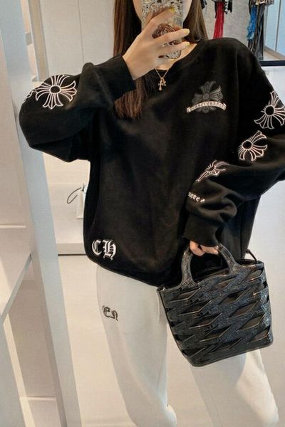 

autumn and winter street trend new crosin print cross loose round neck and velvet sweater women's dress 0, Black