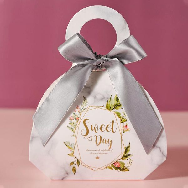 

kraft paper box свадебная конфета коробка конфеты подарочная коробка для вечеринки на день рождения оптом упаковка упаковки для маленького с