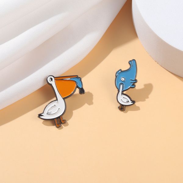 

cartoon pelican eat bite fish model brooch pin alloy animal white goose drop oil clothes badge women men sweater bags hats lapel pins brooch, Gray
