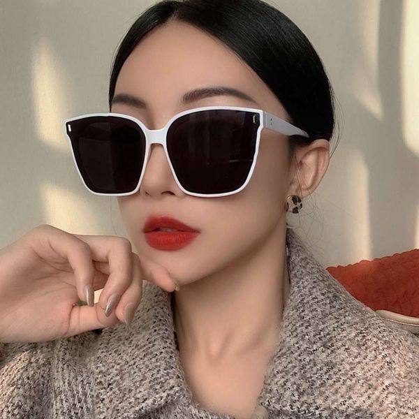 

sunglasses 2021 box new women black cool round face ins net red glasses simple anti ultraviolet sunglasses men, White;black