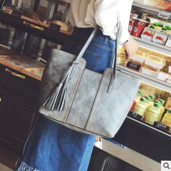 

shoulder bags trendy female bag simple fashion retro tassel big single large capacity decoration