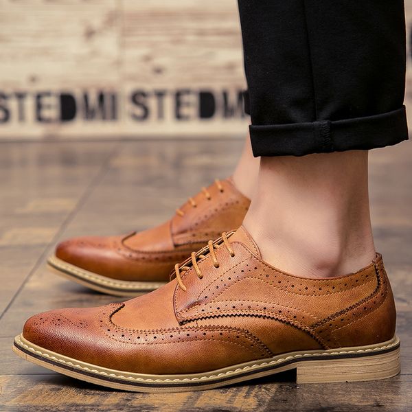 

polali new 2020 luxury leather brogue male casual british-style oxfords brand fashion flats dressed in men's shoes s8kj, Black;brown