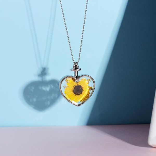 

dried flowers heart glass ball pendant necklace gold silver color long chain charms necklace for women fashion wedding jewelry