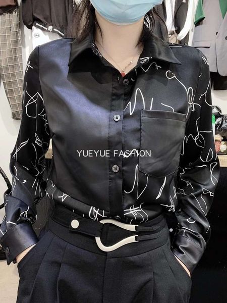 

autumn 2020 new versatile fashion front leather pocket personalized graffiti loose lapel bottomed shirt, White