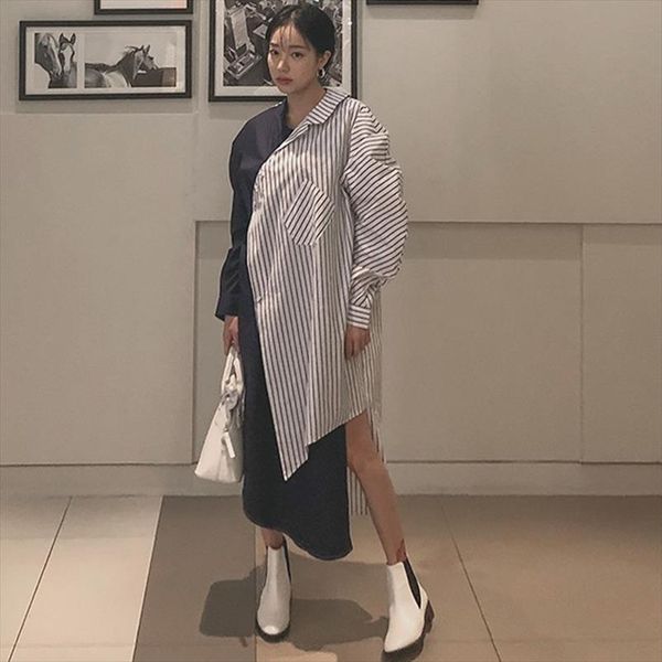 

lanmrem 2020 summer new fashion temperament women loose plus casual long section irregular stitching striped shirt tc210, White