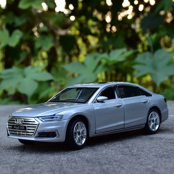 

1: q5 model simulation of audi a4 a8l alloy car