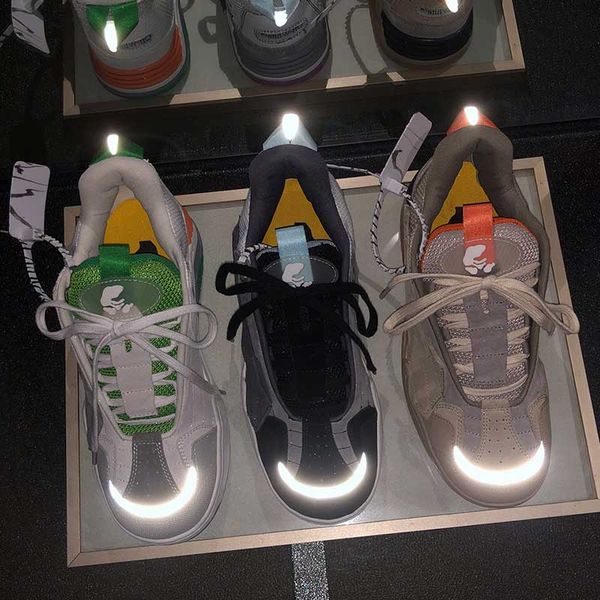 

2020new mens fashion style casual shoes mens designer size 35-45 mens sneakers vamp luminous design non-slip sole sneakers with original box, Black