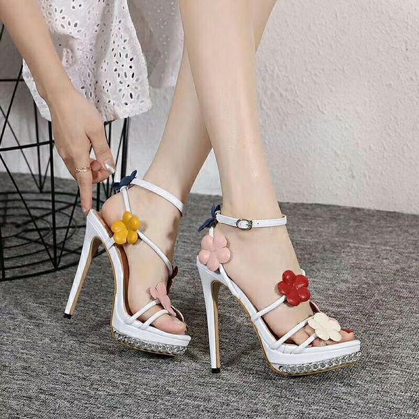 

2021 new elegant handcrafted flower shoes sandals size woman gy69, Black