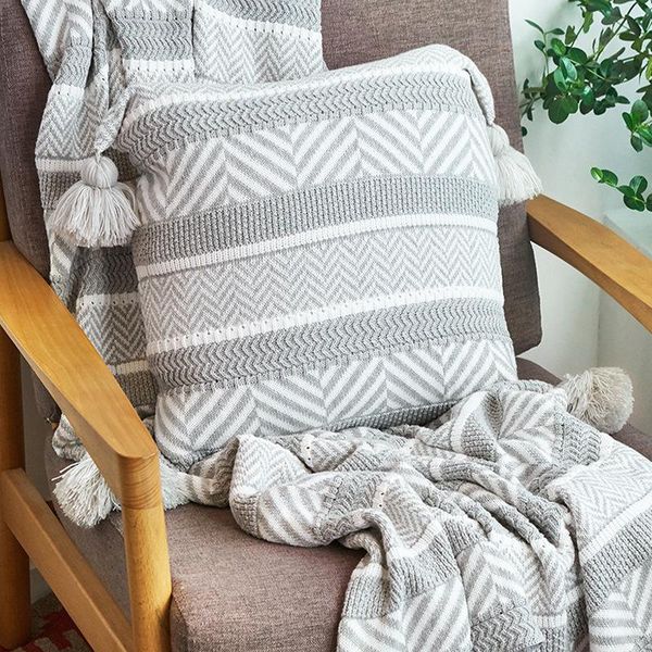 

geometric jacquard knitted cushion case gray stripe tassel design pillow case 100% cotton super soft throw pillow cover