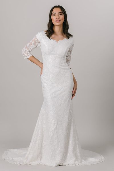 2021 Abito da sposa modesto in pizzo vintage con maniche a 3/4 Bottoni con scollo a V avorio Indietro Abiti da sposa LDS semplici Abito da sposa elegante Nuovo