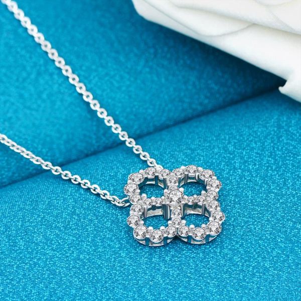 

100% 925 sterling silver light luxury full diamond fourleaf clover necklace clavicle chain gift for girlfriend exquisite jewelry