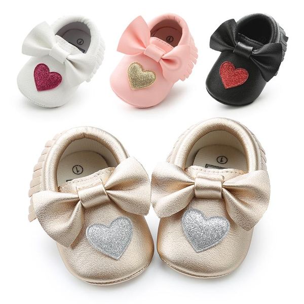 

2020 new fashion heart baby girl moccasins bling bling pu leather glitter baby girls dress shoes toddler soft sole moccs