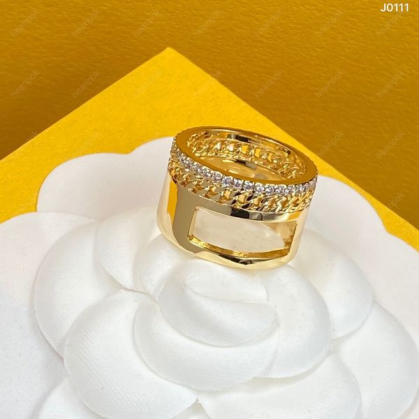 Fashiom anéis Designer Letras de diamante f anel de engagamentos para mulheres largas anéis designers jóias anel de ouro ornamentos com caixa Novo 21122304R
