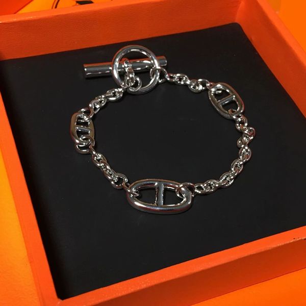 

2020 wholesale selling steel h japanese for men and women ot buckle bracelet, Black