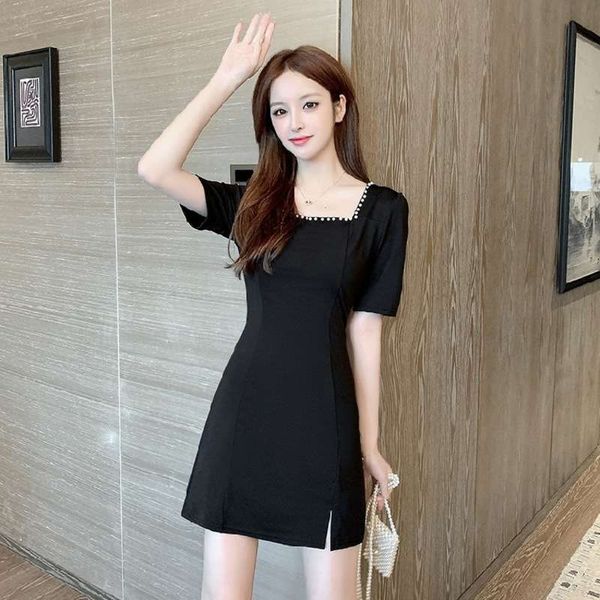 

8083 2020 hepburn style small black dress with square collar, Black;gray