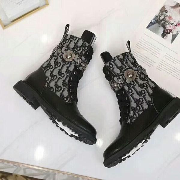 

fashion lady martin boots fashion flamingo love arrow medal leather rough desert boots winter leather luxury women's shoes, Black