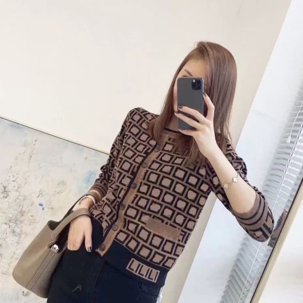 

high version quality women's knits classic letter logo jacquard pocket design temperament round neck thin knit jacket size s-l, White
