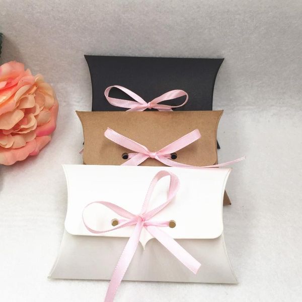 

24pcs/lot kraft paper 12.5*8*2.5cm pillow gift box wedding party favors gift candy boxes with pin bbyntp