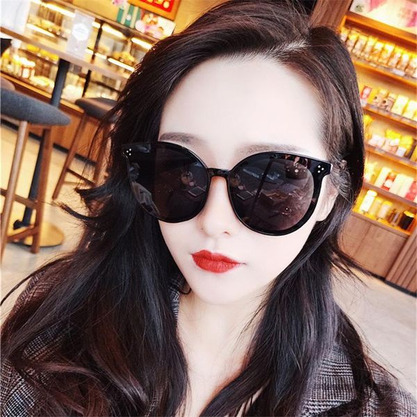 

sunglasses 2021 women cateye fashion round ladies vintage retro brand designer oversized female cat eye sun glasses oculos gafas, White;black