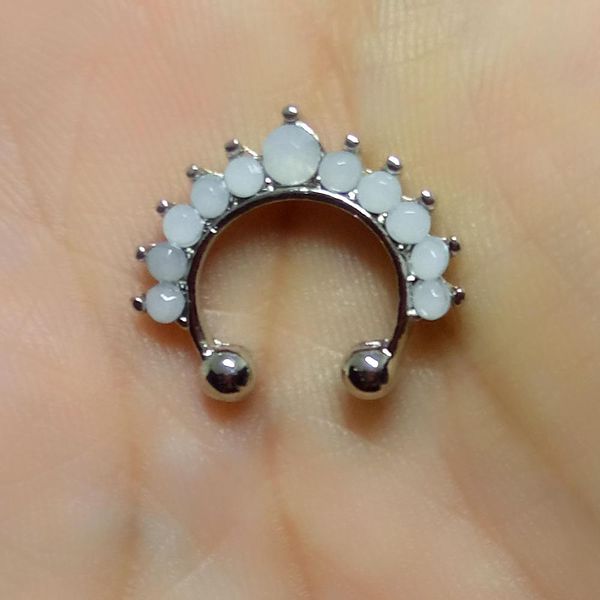 

1 шт. 10 мм zircon поддельные перегородки пирсинг нос кольцо обруч нос для девушки мужчин искусственные тела клип зажима без корпуса ювелирн, Black