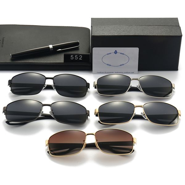 Óculos de sol de designer de luxo por atacado para homens mulheres piloto de sol dos óculos de alta qualidade 2023 Moda clássica Acessórios oculares adumbais com com