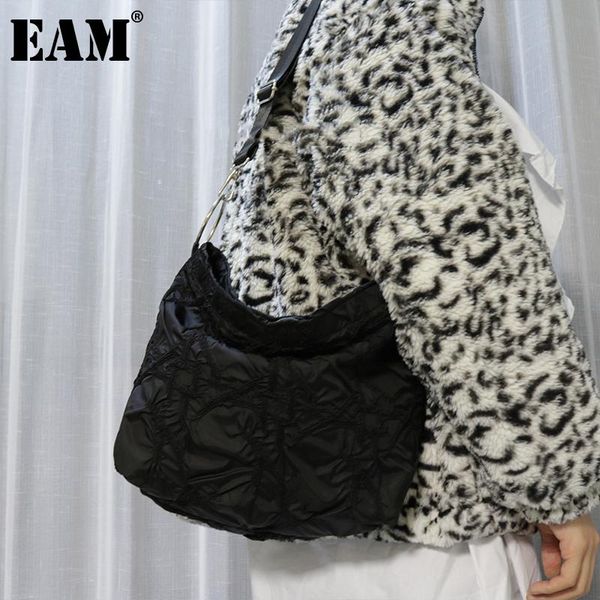

[eam] women new black irregular wrinkled quilting polyester personality all-match crossbody shoulder bag fashion 2020 18a0159