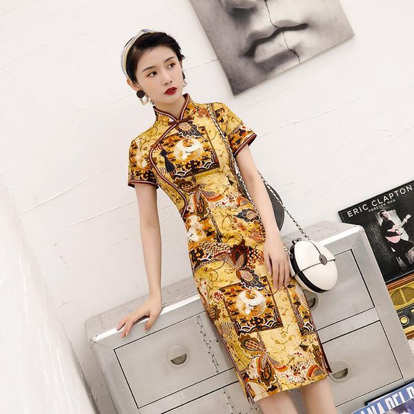 

short sleeve knee length cheongsam elegant women mandarin collar party dress summer evening qipao lady button vestido -4xl, Red